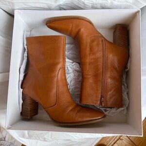 Coach and Four Size 8 Cognac Silla Heeled Booties